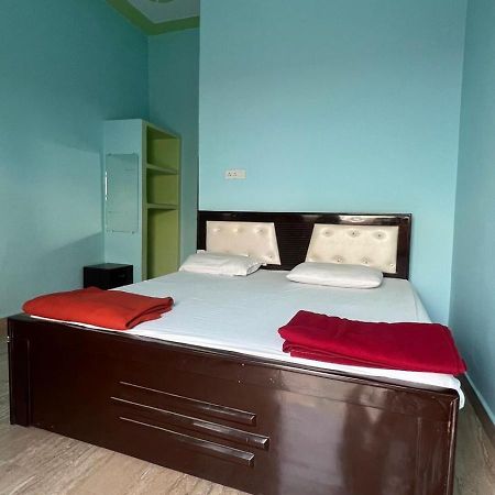Hotel Vijay Palace Ayodhya Eksteriør billede