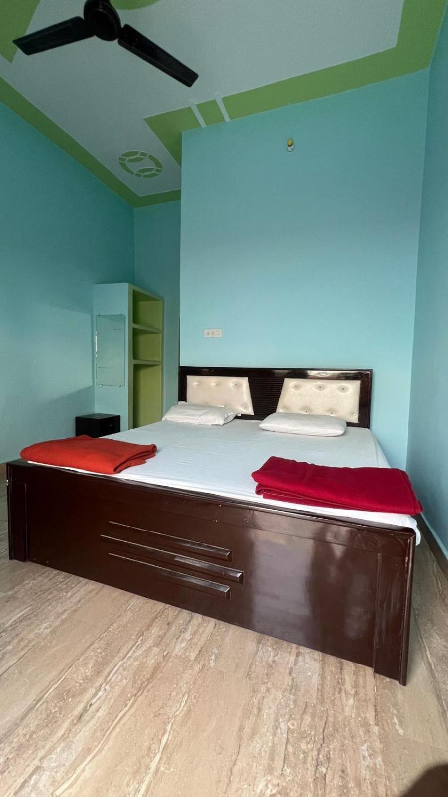 Hotel Vijay Palace Ayodhya Eksteriør billede